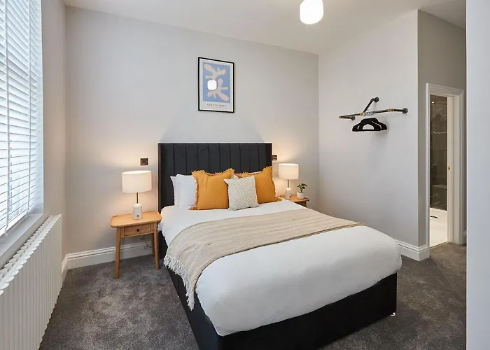 Host & Stay - Parkside Villa